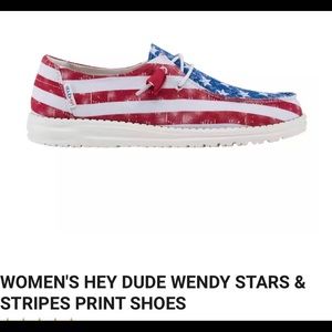 NWT Very Hard to Come By. Wendy Hey Dudes